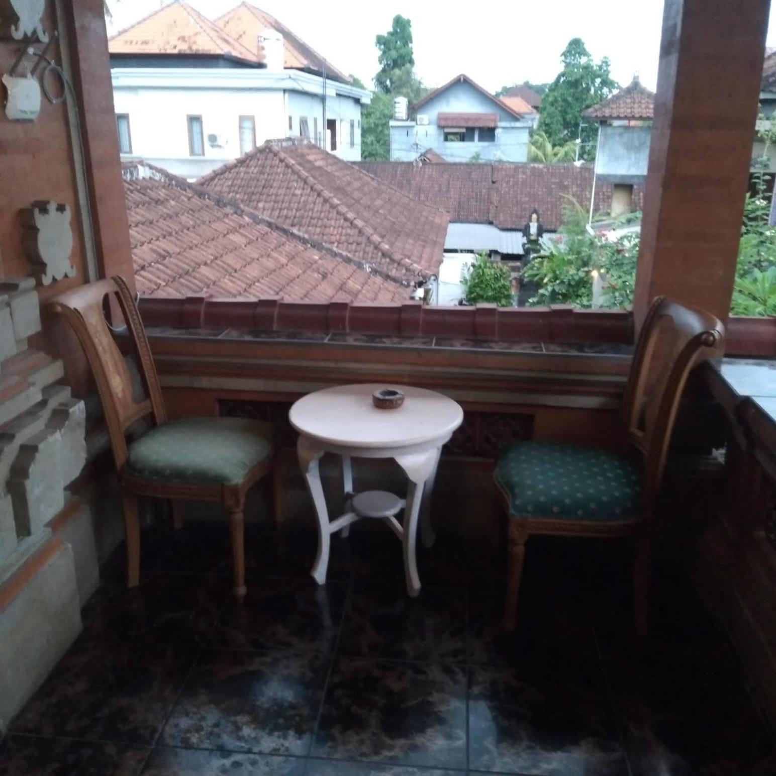 Inn Between Ubud Buitenkant foto